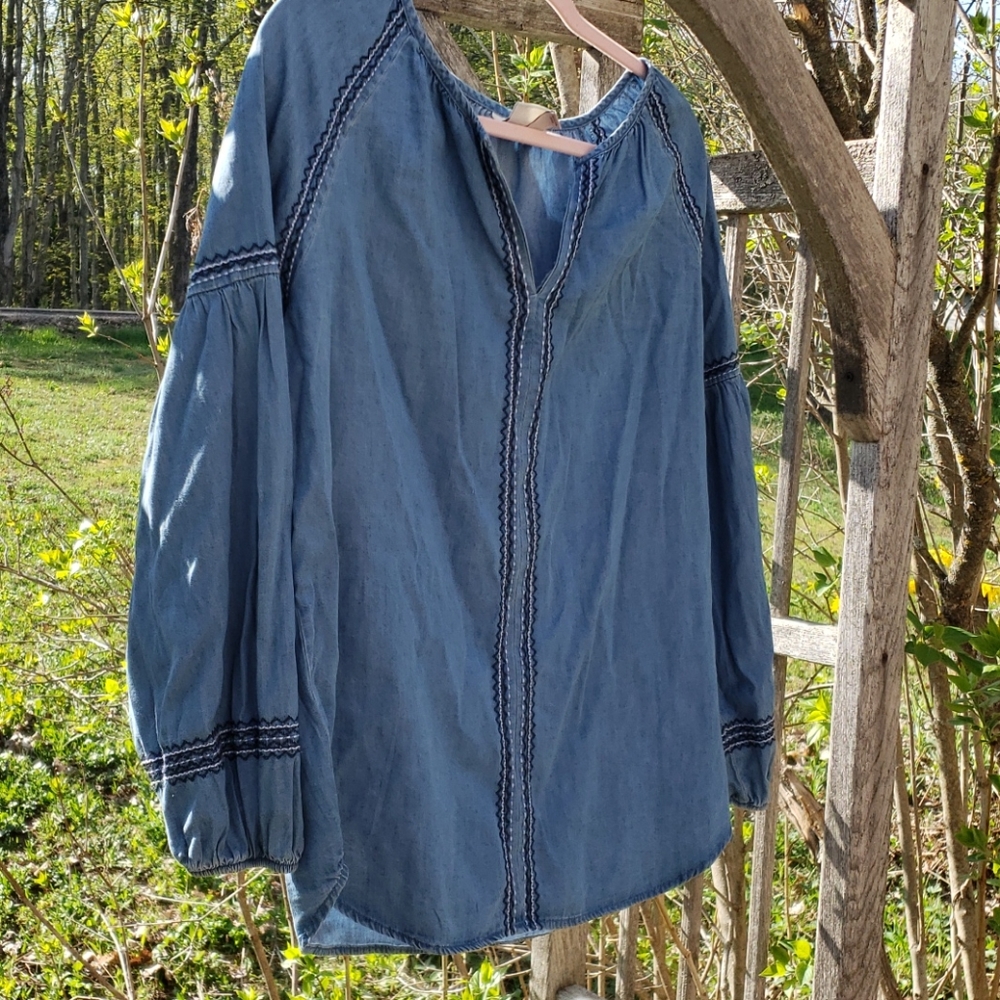 Knox Rose peasant blouse